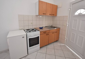 Studio flat near beach Kustići, Pag (AS-6353-b)
