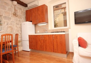Studio flat near beach Komiža, Vis (AS-3035-f)