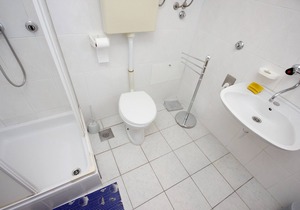 Studio flat with balcony and sea view Vis (AS-8869-a)