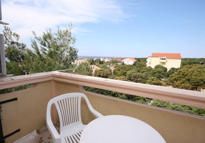 Studio flat with terrace and sea view Mandre, Pag (AS-6309-a)