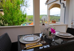 Studio flat with terrace and sea view Molat (AS-18433-a)