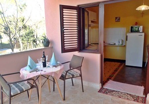 Studio mit Terrasse und Klimaanlage