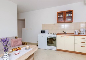 Stunning apartment in Gruda with WiFi