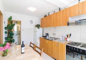 Stunning apartment in Gruda with WiFi