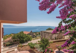 Stunning apartment in Labin with WiFi