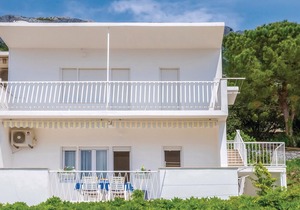 Stunning apartment in Omis with 2 Bedrooms and WiFi in Omis