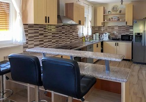 Stunning home in Kremena with kitchen