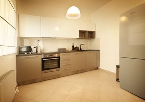 The apartment is 5 minutes from the town of Kastav.