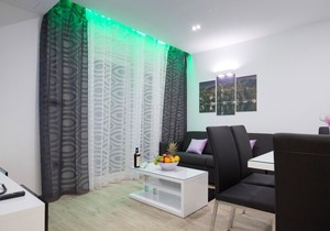 The Seasons Residence - Vis