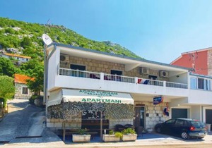 Three-Bedroom Apartment In Ostrvica in Ostrvica
