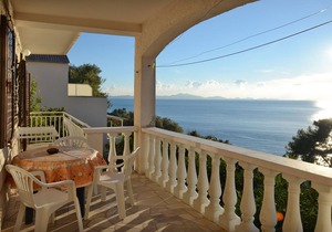 Three bedroom apartment with terrace and sea view Zavalatica, Korčula (A-14204-a)