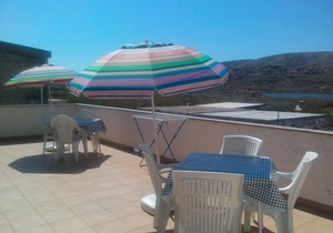Three bedroom apartment with terrace and sea view Pag (A-12649-a)