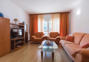 Three-Bedroom Holiday Home In Duba