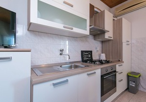 Two bedroom apartment with terrace and sea view Živogošće - Blato, Makarska (A-1057-d)