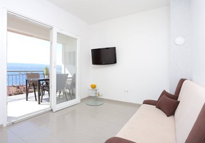 Two bedroom apartment with terrace and sea view Stanići, Omiš (A-17894-b)