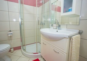 Two-Bedroom Apartment Koraca with Balcony