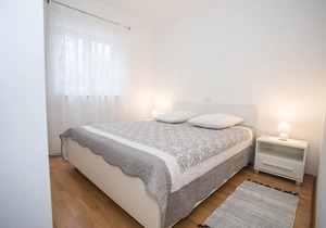 Two-Bedroom Apartment Koraca with Balcony