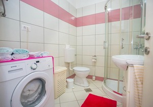 Two-Bedroom Apartment Koraca with Balcony