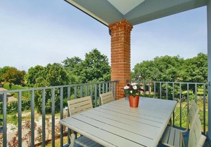 Two-Bedroom Apartment in Vranici