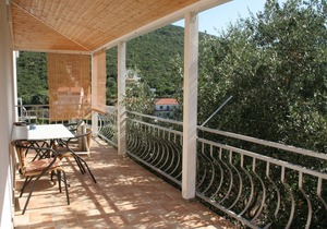 Two bedroom apartment near beach Cove Zarace (Gdinj), Hvar (A-4598-a)