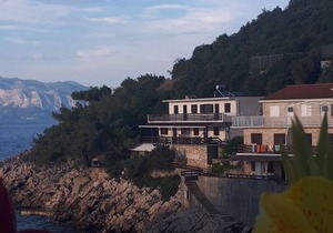 Two bedroom apartment near beach Cove Pobij (Hvar) (A-5712-b)