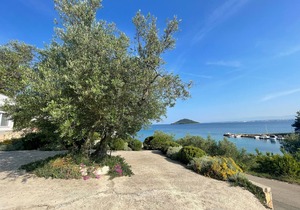 Two bedroom apartment near beach Kali, Ugljan (A-345-a)
