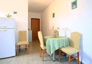 Two bedroom apartment near beach Cove Mala Lamjana, Ugljan (A-8461-c)