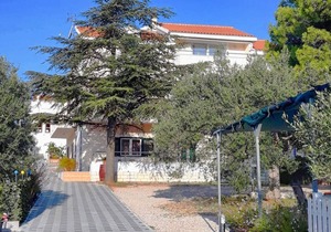 Two bedroom apartment with terrace Grebaštica, Šibenik (A-965-c)