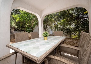 Two bedroom apartment with terrace Mandre (Pag) (A-16836-a)