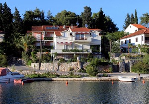 Two bedroom apartment with terrace and sea view Vrboska, Hvar (A-541-a)