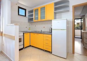 Two bedroom apartment with terrace Tučepi, Makarska (A-2721-b)