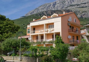 Two bedroom apartment with terrace Tučepi, Makarska (A-2721-b)