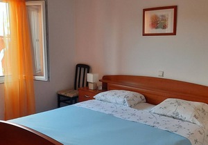 Two bedroom apartment with terrace Sušica, Ugljan (A-8265-b)