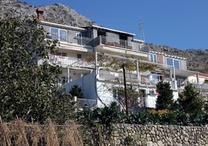Two bedroom apartment with terrace and sea view Plat, Dubrovnik (A-4776-a)