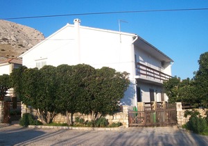 Two bedroom apartment with terrace Pag (A-16016-a)