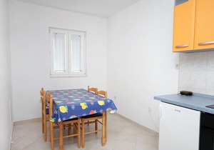 Two bedroom apartment with balcony and sea view Mastrinka, Čiovo (A-4836-b) in Trogir