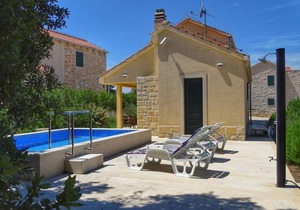 Villa ∙ 3 bedrooms ∙ 6 guests