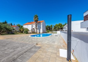 Villa Christina for up to 25 people - with pool, max. capacity 30 people