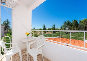 Villa Christina - room for up to 3 people with pool, max. capacity 30 people