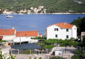 Villa Doris - Apartment, 1 bedroom, max 2 adults and 1-2 children, sea view