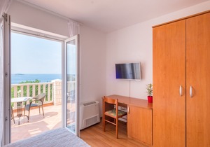 Villa Panorama Dubrovnik - Deluxe Double Room with Terrace and Sea View