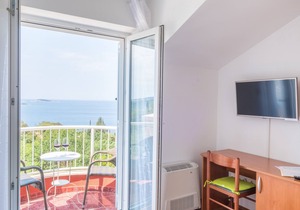 Villa Panorama Dubrovnik - Comfort Double Room with Balcony and Sea View
