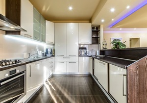 Villa Pave - Six-Bedroom Villa with Terrace and Swimming Pool