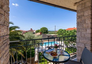 Villa Pietra for 6 people near Fažana with sea view - children playground & pet friendly
