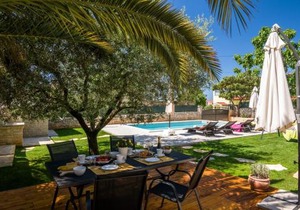 Villa Pietra for 6 people near Fažana with sea view - children playground & pet friendly