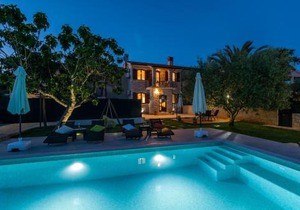 Villa Pietra for 6 people near Fažana with sea view - children playground & pet friendly