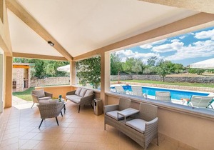Villa Ruza