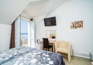 Villa Samba - Double Room with Balcony and Sea View