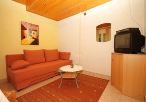 Vinez Apartment Sleeps 4 Air Con WiFi in Vinež