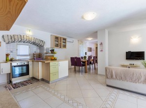 Accommodation | Crni